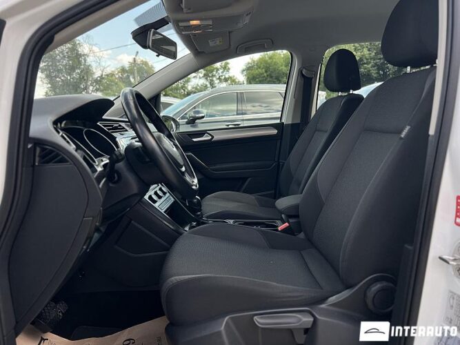 Volkswagen Touran 36 volkswagen Touran 2018