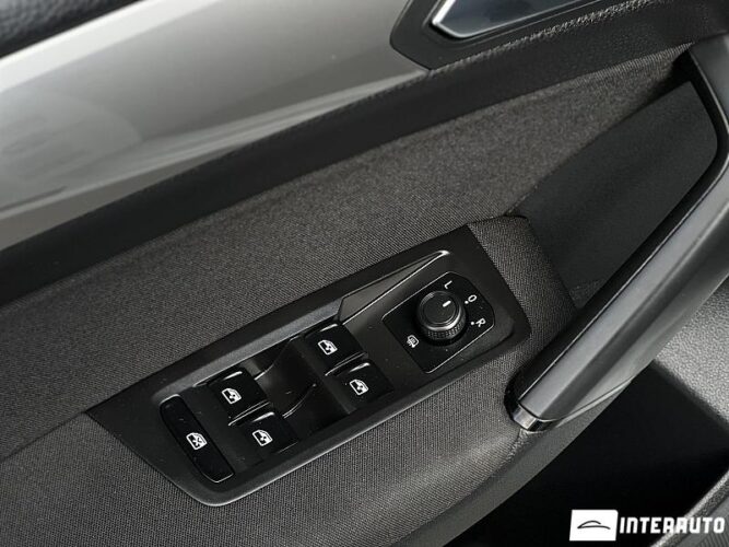 Volkswagen Touran 49 volkswagen Touran 2018