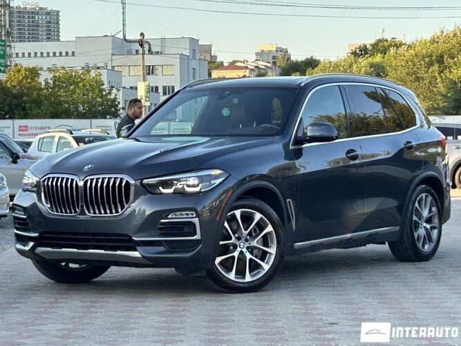 BMW X5 4.5e 2021 doar la InterAuto