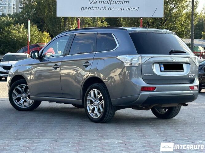 mitsubishi Outlander 2013