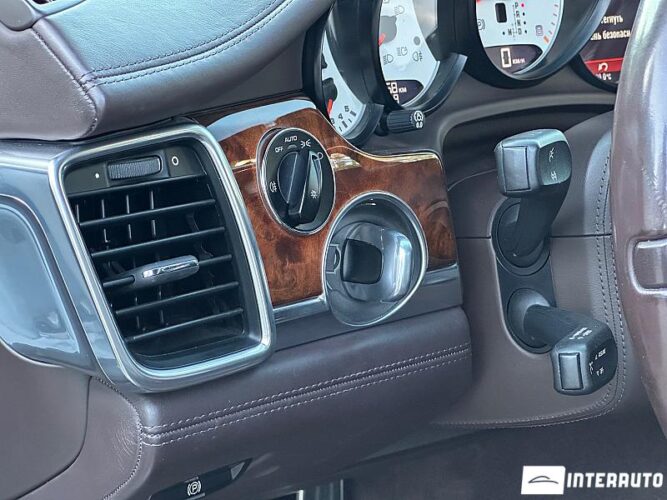 Porsche Panamera 4S 59 porsche Panamera 4S 2013