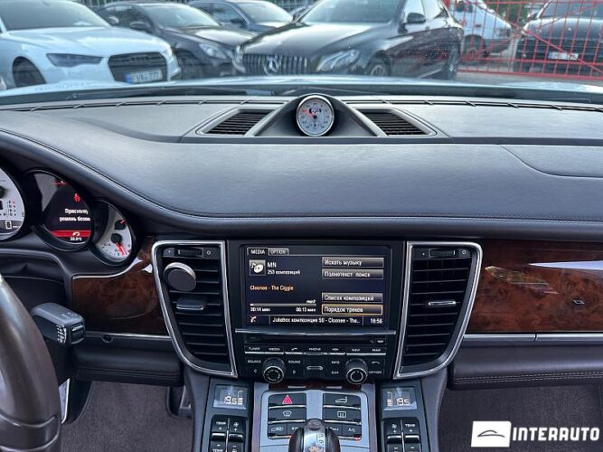 Porsche Panamera 4S 48 porsche Panamera 4S 2013