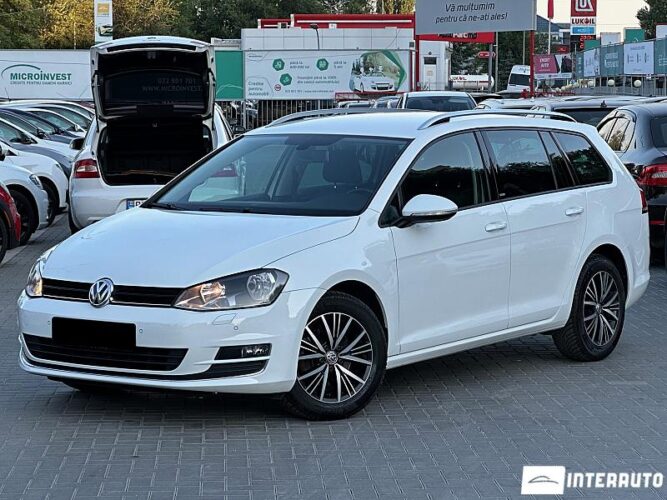 Volkswagen Golf 2017 doar la InterAuto