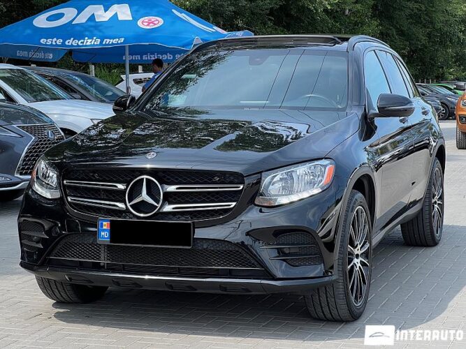 Mercedes GLC 300 2018 doar la InterAuto