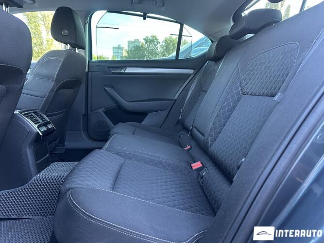 Skoda Superb 51 skoda Superb 2015