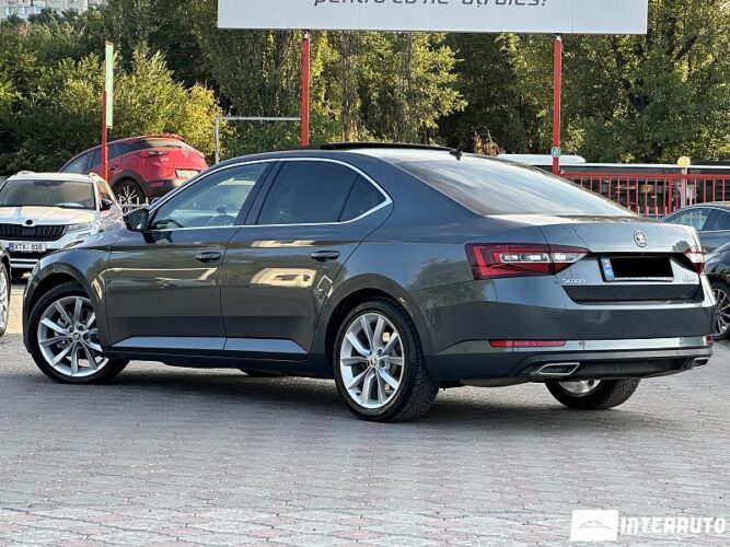 Skoda Superb 34 skoda Superb 2015
