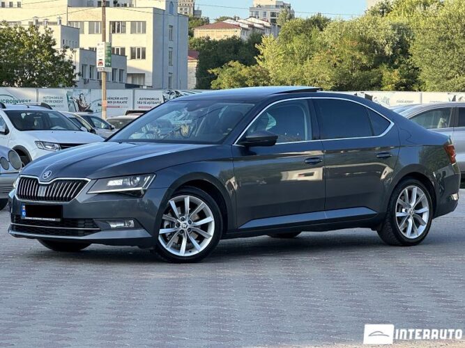 Skoda Superb 2015 doar la InterAuto