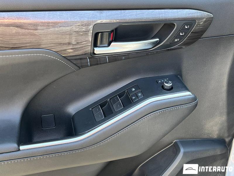 toyota Highlander 2021