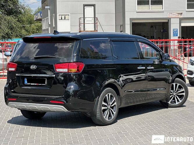 kia Carnival 2016