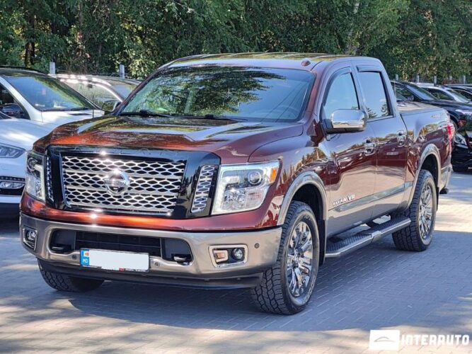 Nissan Titan 2018 doar la InterAuto
