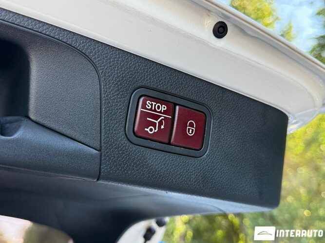 Mercedes GLC 220d 51 mercedes GLC 220d 2016