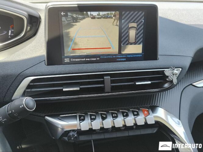 Peugeot 3008 36 peugeot 3008 2020