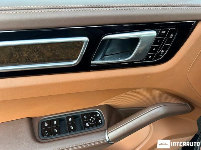 porsche Cayenne 2019