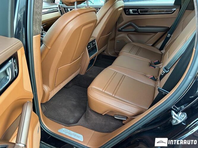 porsche Cayenne 2019