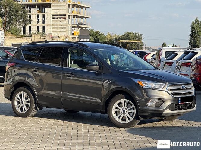 Ford Escape 2018 doar la InterAuto