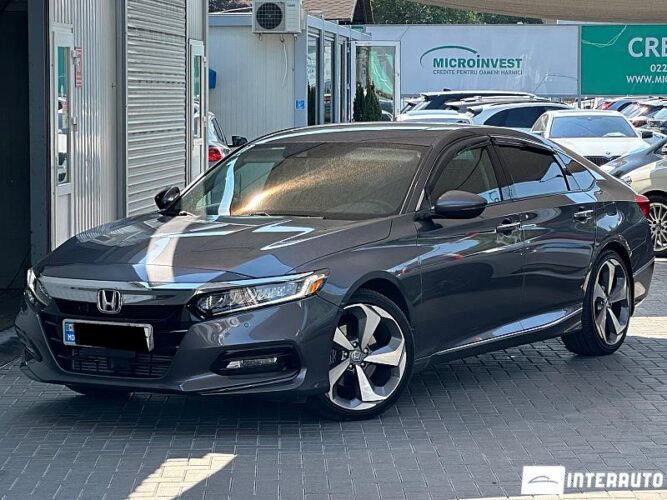 Honda Accord 2017 doar la InterAuto
