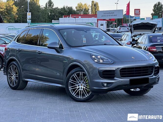 Porsche Cayenne S Hybrid 2015 doar la InterAuto