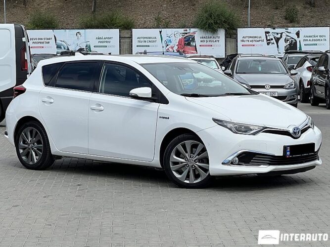Toyota Auris 2017 doar la InterAuto
