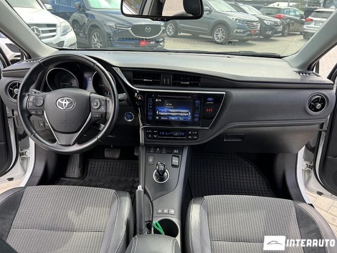 toyota Auris 2017