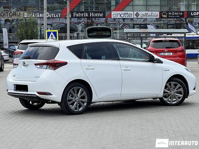 toyota Auris 2017