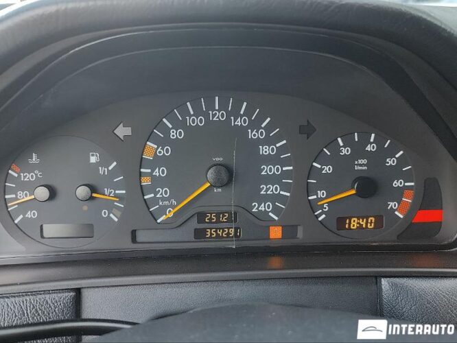 Mercedes E 200 37 mercedes E 200 1997