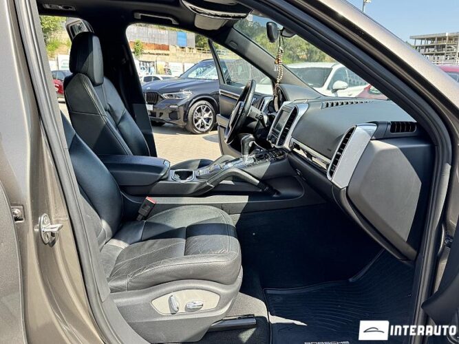 Porsche Cayenne 50 porsche Cayenne 2012