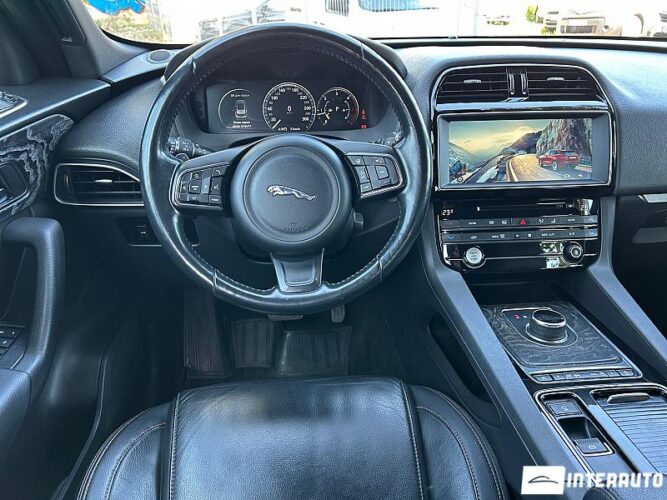 Jaguar F-Pace 38 jaguar F-Pace 2017