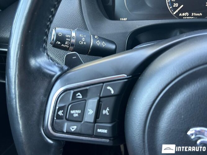 Jaguar F-Pace 39 jaguar F-Pace 2017