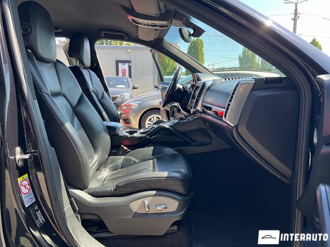 porsche Cayenne 2012