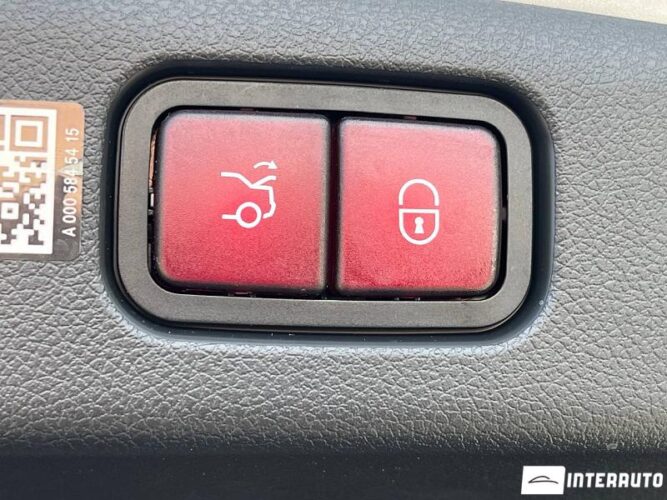 mercedes E 300e 2024