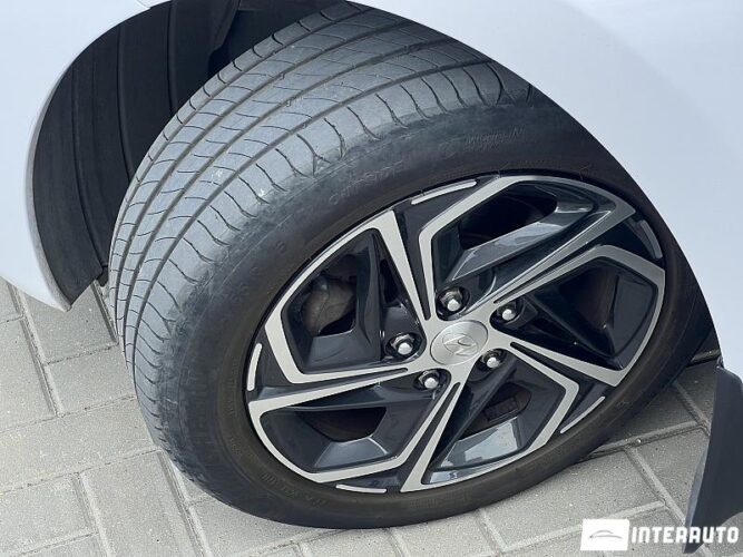 Hyundai Elantra 46 hyundai Elantra 2014