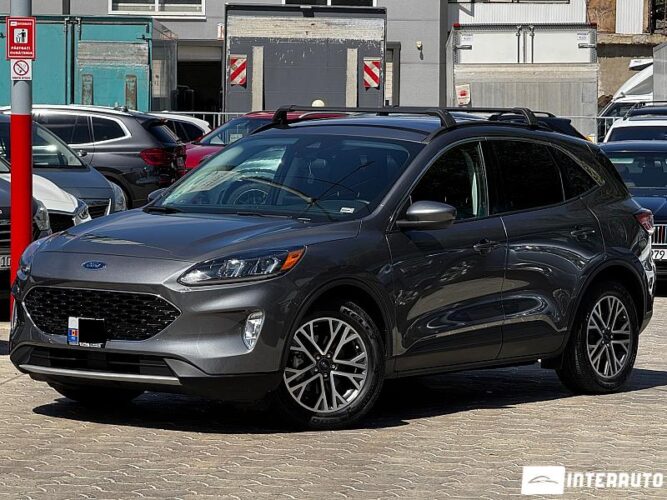 Ford Escape 2021 doar la InterAuto