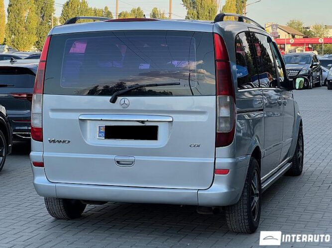 mercedes Viano 2009