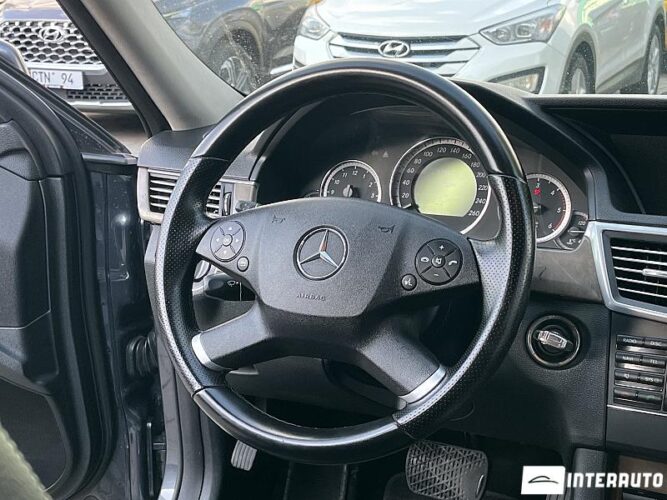 Mercedes E 220 37 mercedes E 220 2009
