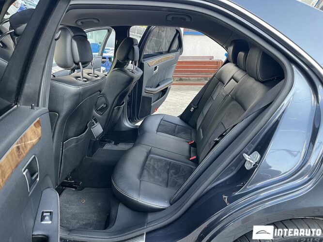 Mercedes E 220 44 mercedes E 220 2009