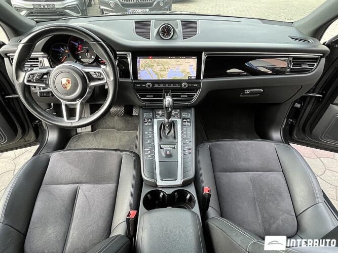 porsche Macan 2020