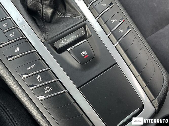 porsche Macan 2020