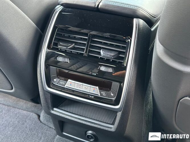 BMW X6 4.0i 47 bmw X6 4.0i 2020