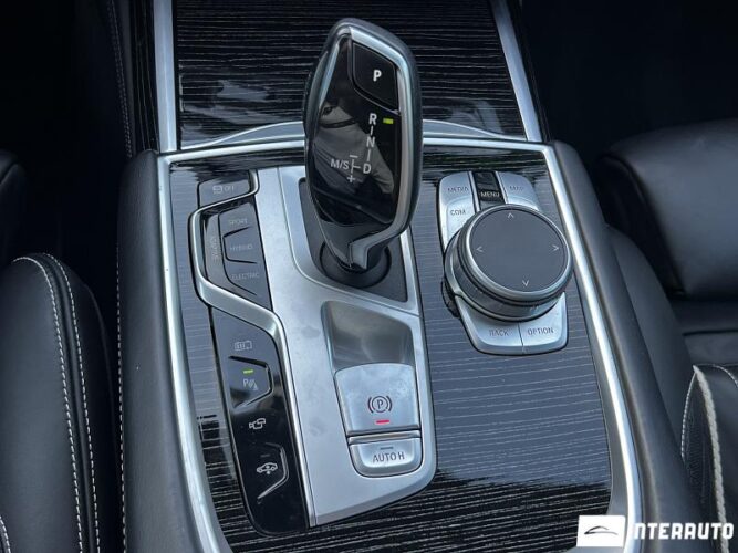 BMW 745e 54 bmw 745e 2020