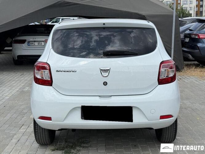dacia Sandero 2016