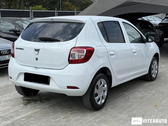 dacia Sandero 2016