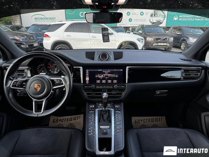 porsche Macan 2020
