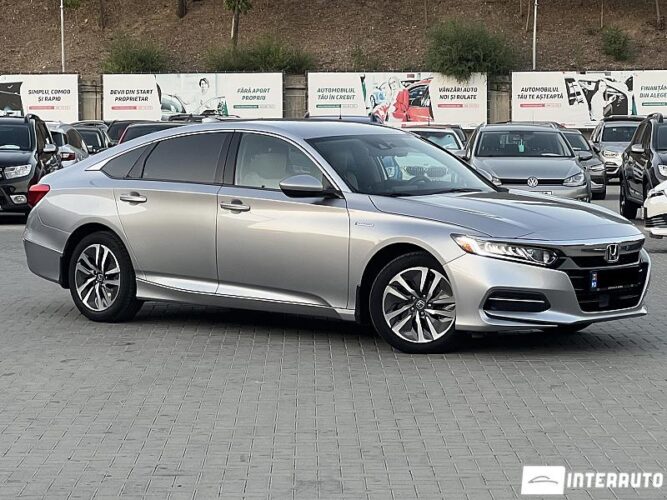 Honda Accord 2020 doar la InterAuto