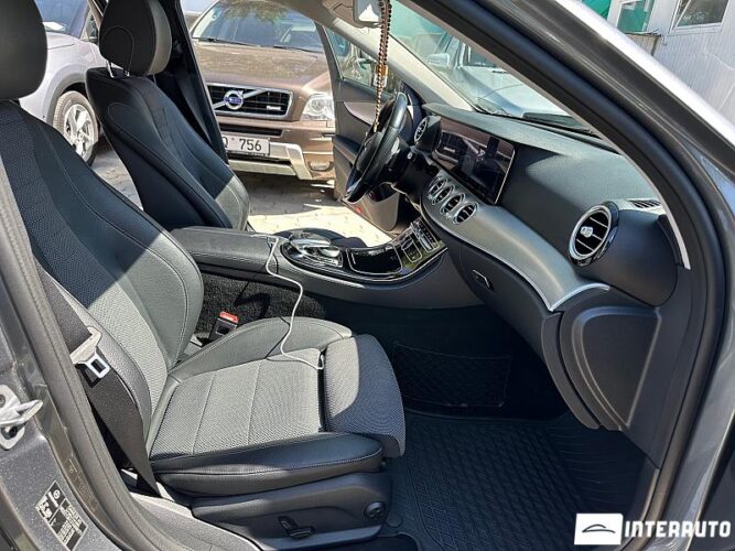 Mercedes E 200 34 mercedes E 200 2018