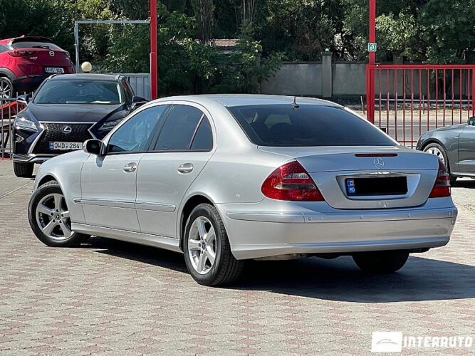 Mercedes E 270 32 mercedes E 270 2004