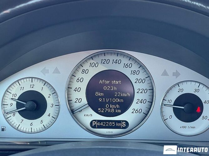 Mercedes E 270 40 mercedes E 270 2004