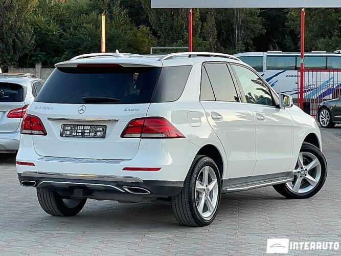 Mercedes GLE 300d 34 mercedes GLE 300d 2015