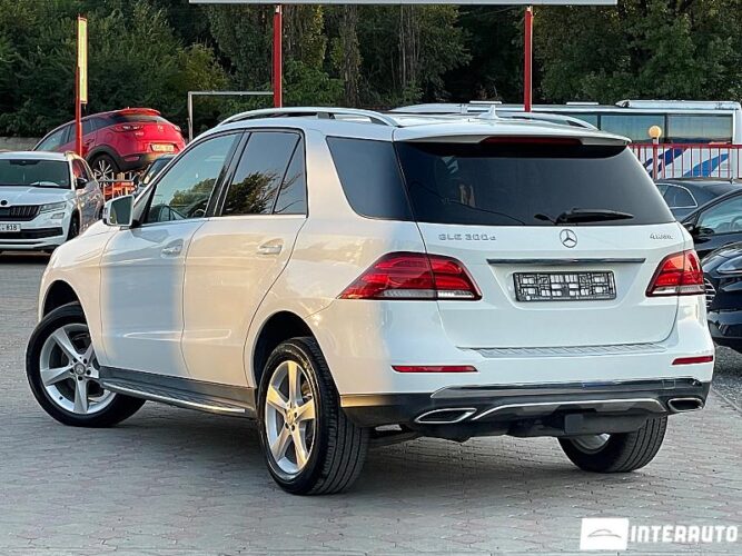 Mercedes GLE 300d 33 mercedes GLE 300d 2015
