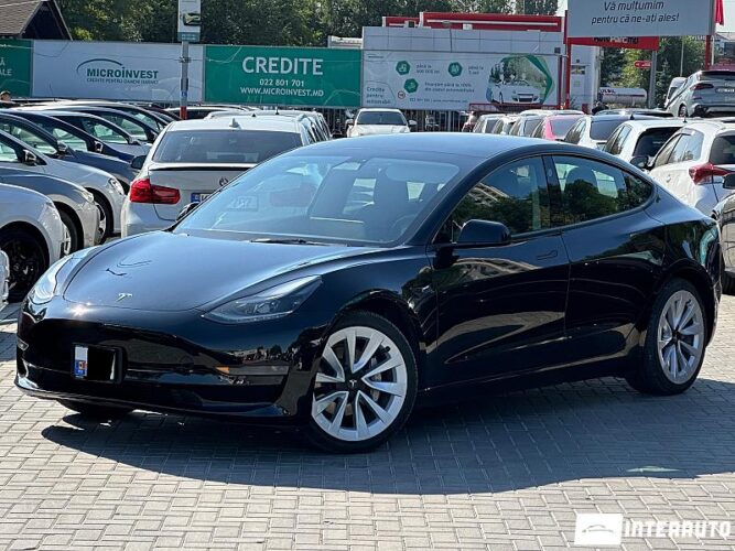Tesla Model 3 2023 doar la InterAuto
