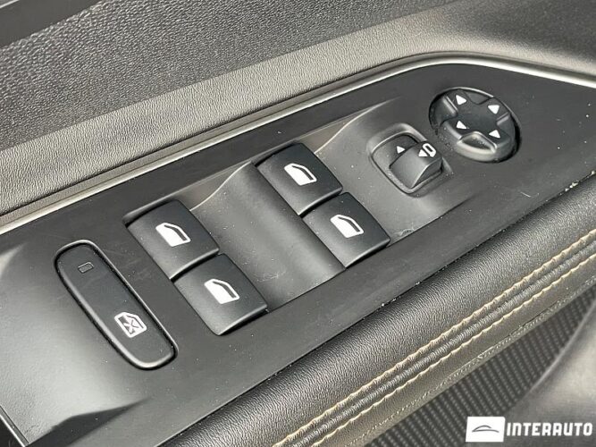 Peugeot 5008 37 peugeot 5008 2018